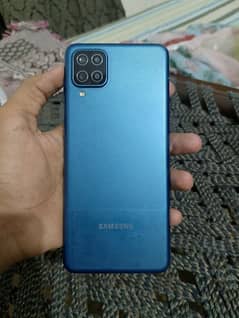 Sunmsung Galaxy A12 10 by 9 condition with box and charger