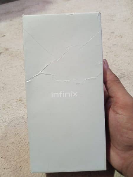 Infinite note 30 urgent sale with box charger 9