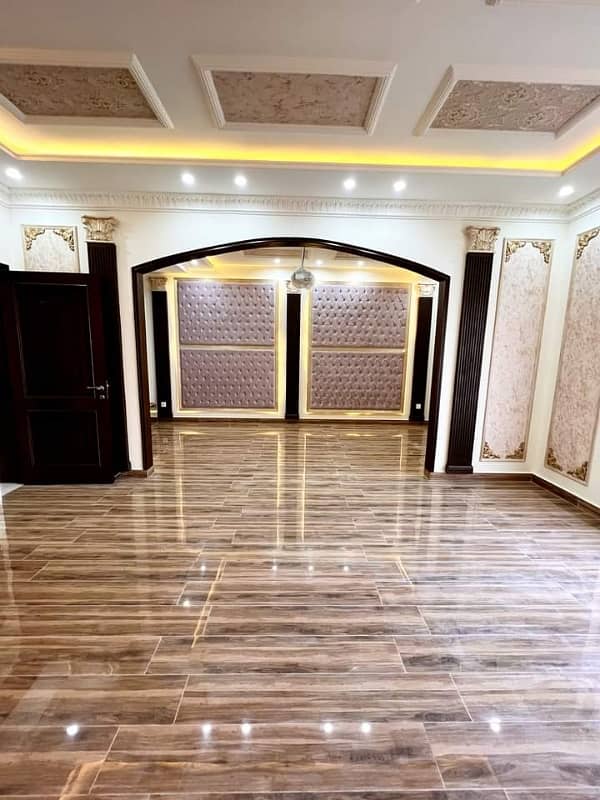 We Offer 1 Kanal Prime Located Luxury Brand New House In Bahria Town Ni Shter 8