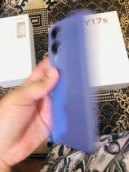 Vivo Y17s Exchange cash Laina hay sath 4