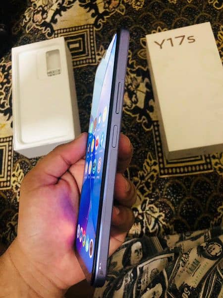 Vivo Y17s Exchange cash Laina hay sath 5