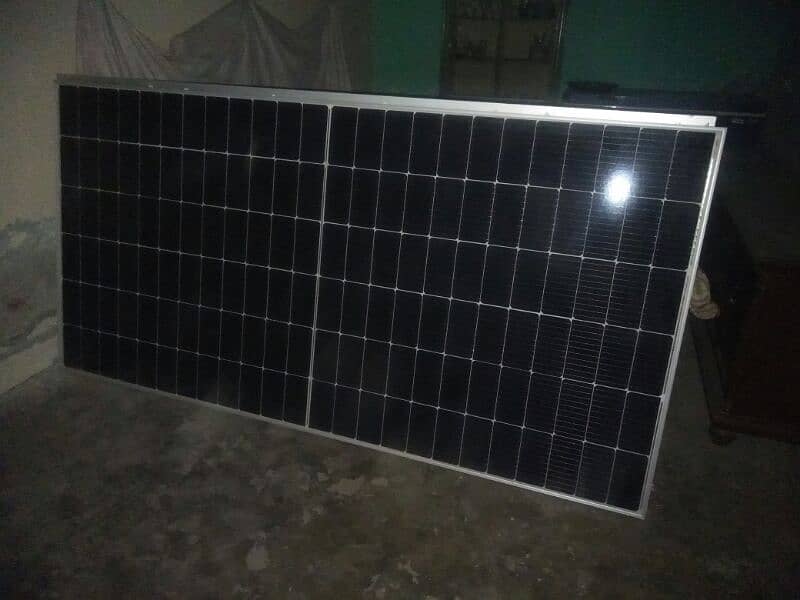 solar panel and mppt controller 3