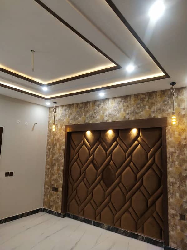 10 Marla House For Sale On Ideal Location Of central block ,Bahria orchard Lahore 15