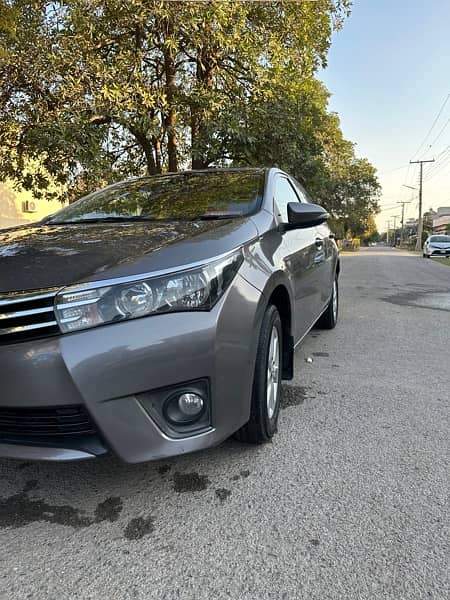 Toyota Corolla Altis 2015 3