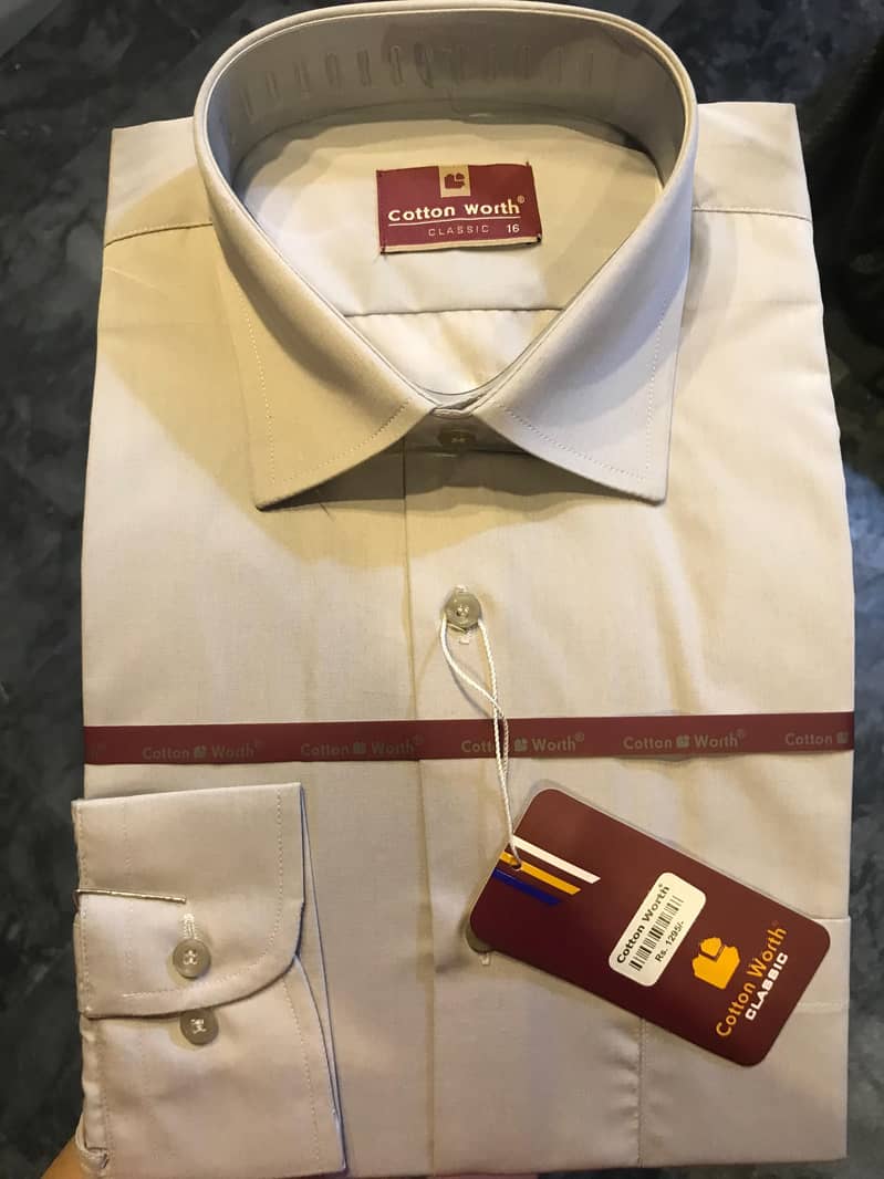 "Gillani Bold Attire Men's Dress Shirt Size 16 - Elegant and Stylish" 2