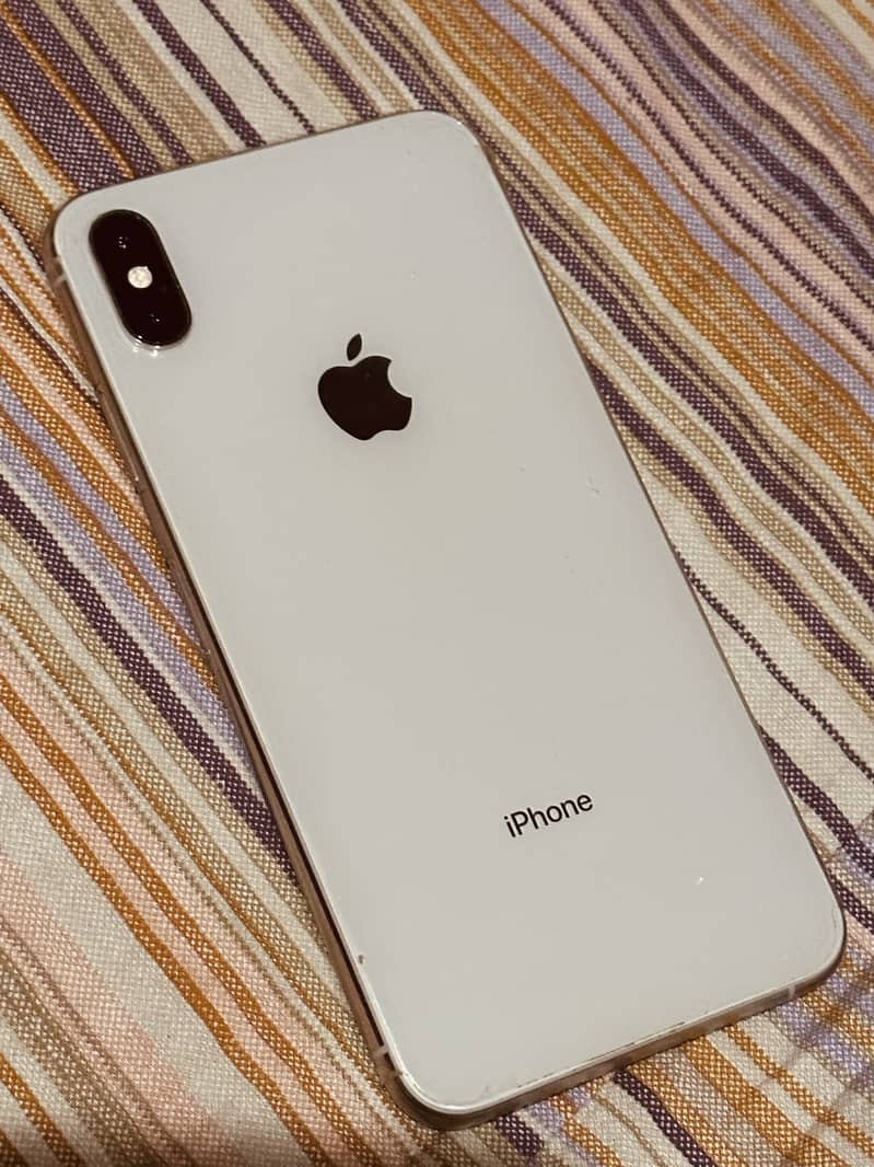 iPhone XS Max 0