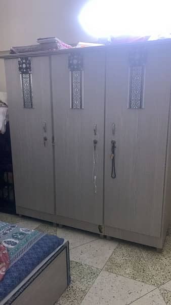 salam. i am selling my room furniture 4