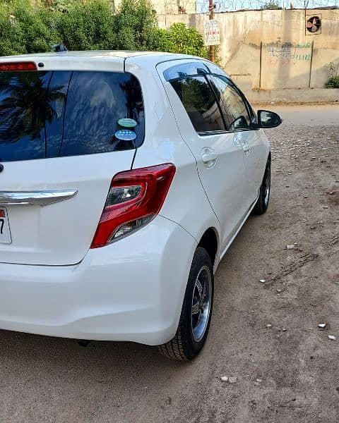 Toyota Vitz 2015 12