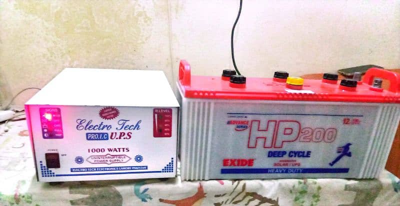 UPS 1000 watts Exide hp 200 battry 10/10 0