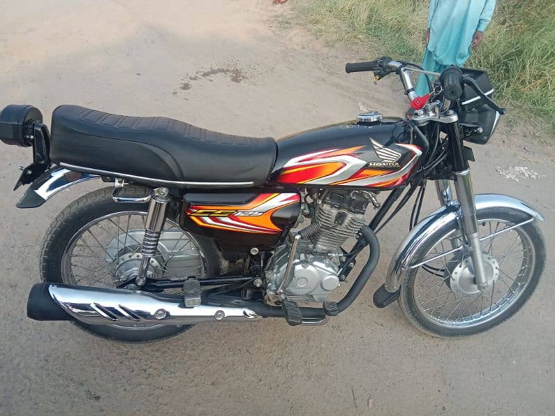 CG Honda 125 Balck 0