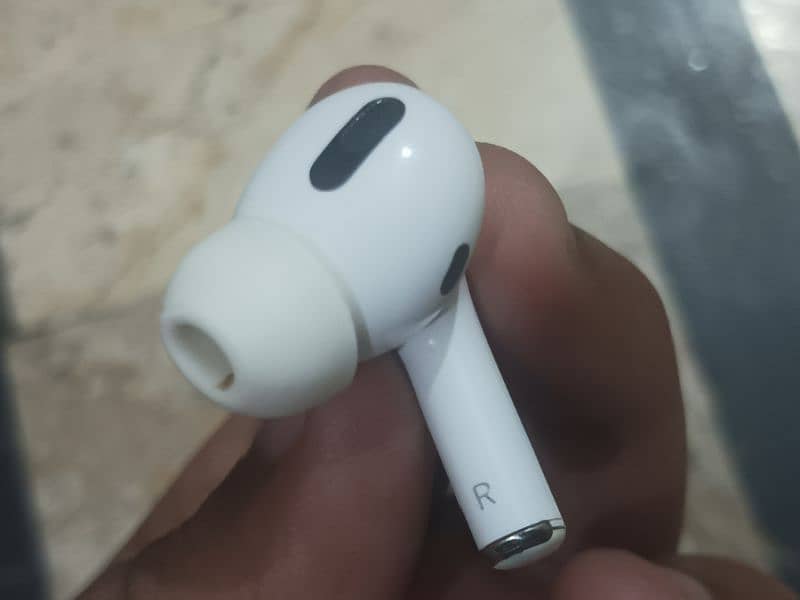 APPLE AIRPODS PRO COMPLETE 8
