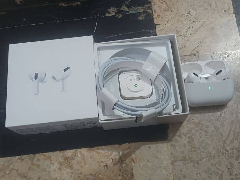 APPLE AIRPODS PRO COMPLETE 10