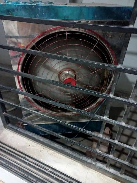 lahori air cooler 220 watt pr chalta ha bhari motor ha 1
