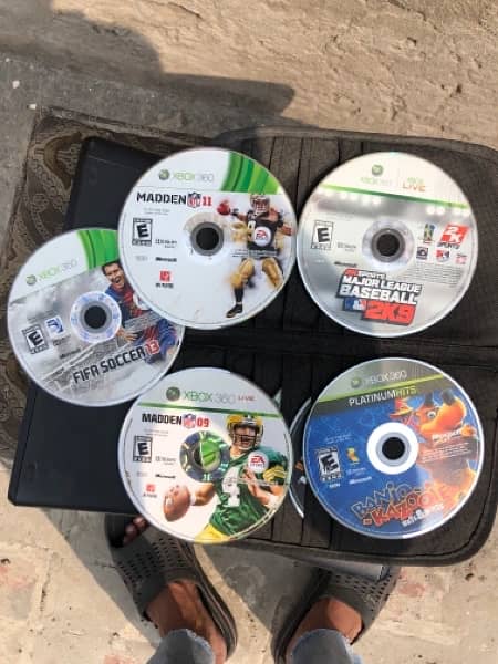 xbox 360 with 10 popular games 6