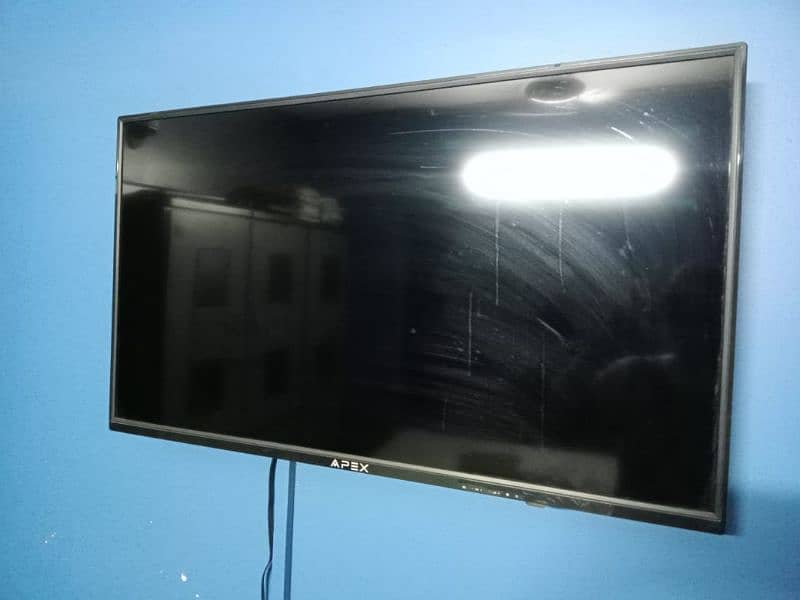 Apex LED 40inch for sale 1