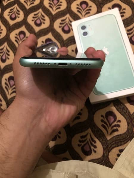 iPhone 11 128gb pta prove 2