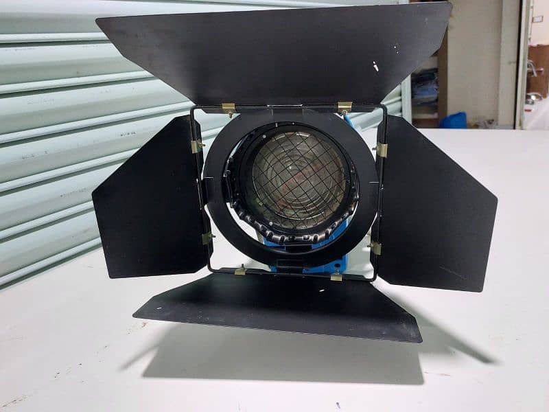 arri light good condition best studio light video camera ka lya best 4