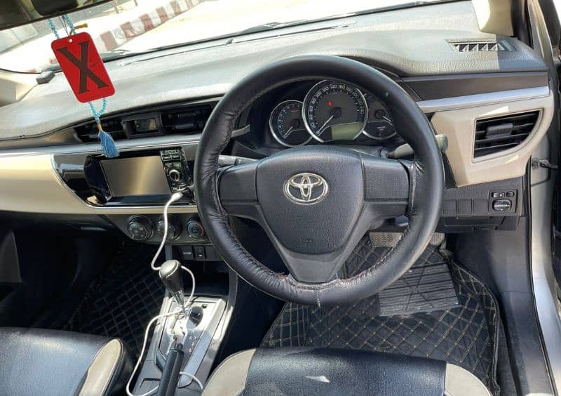 Toyota Corolla Altis 2015 1