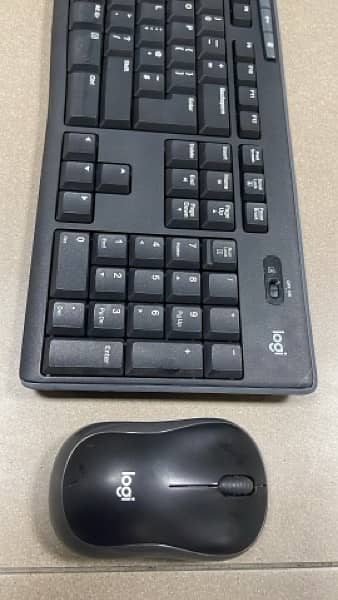 wireless keyboard and mouse original Logitech 1