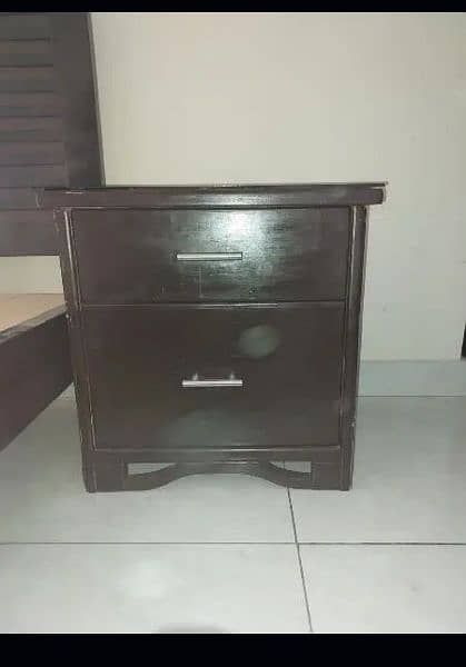 BED AVAILABLE FOR SALE 2