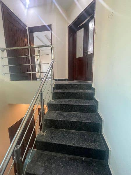 10 marla Lower Portion For Rent in Bahria Town Lahore 13