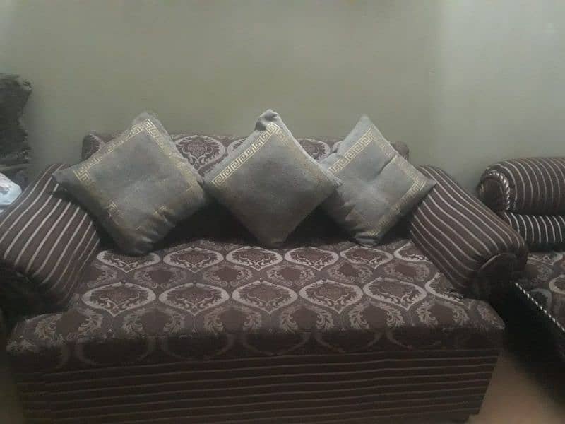 3 seater Deewan big size brown colour Deewan sofa 1