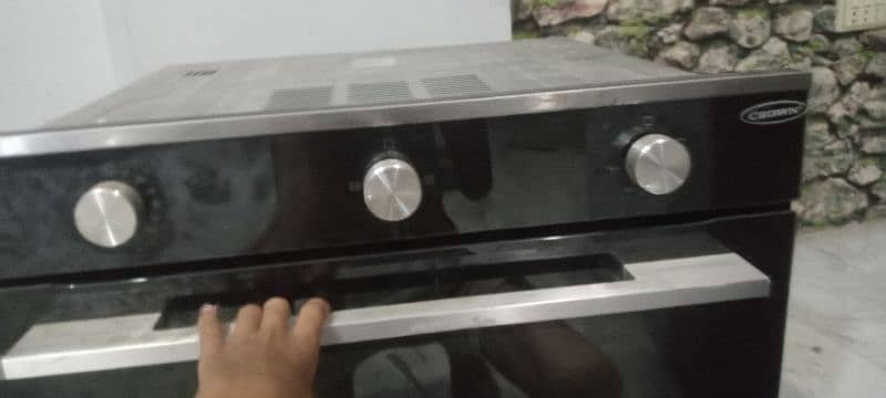 crown built in oven gas brand new 8