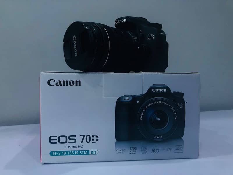 EOS 70D With 18-135 STM KIT 9