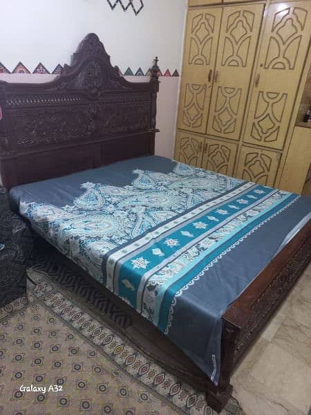 Chinyoti Double Bed (Solid Wooden) 1