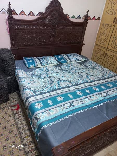 Chinyoti Double Bed (Solid Wooden) 3