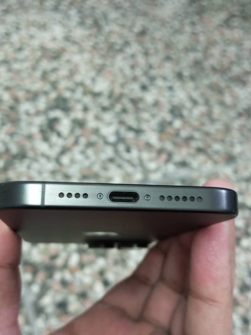 Iphone 15 pro max Factory unlock 256gb Black Titanium 10