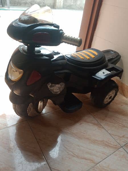 Imported Kids Electric Scooter With Lights 2