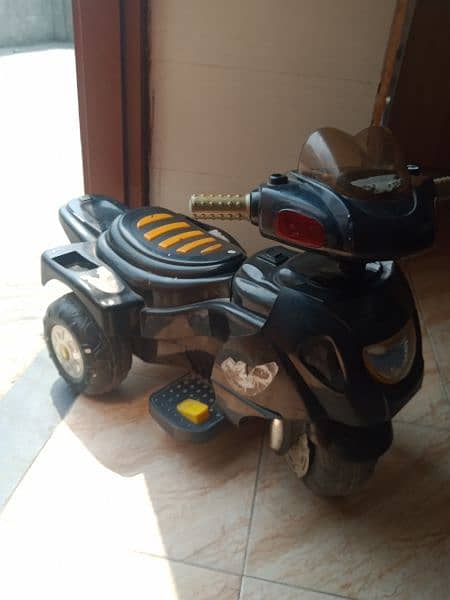 Imported Kids Electric Scooter With Lights 7