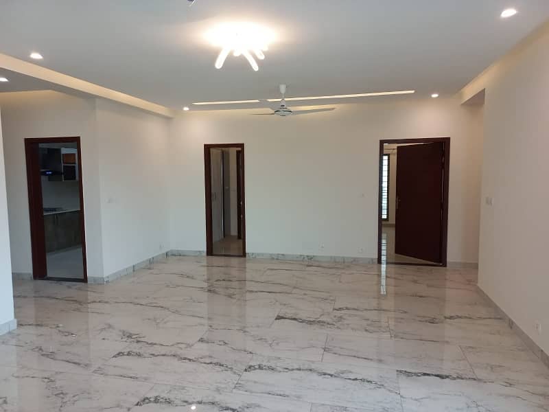 10 Marla Flat For rent In Lahore 2