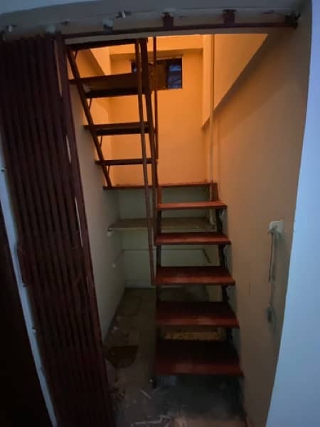 3 BED DD FLAT WITH ROOF FOR SALE IN GULSHAN-E-IQBAL BLOCK 13D-2 4