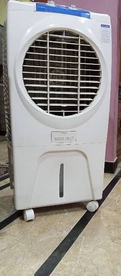 Air cooler new just slightly used