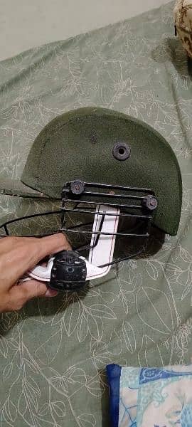 hard ball cricket helmet 3