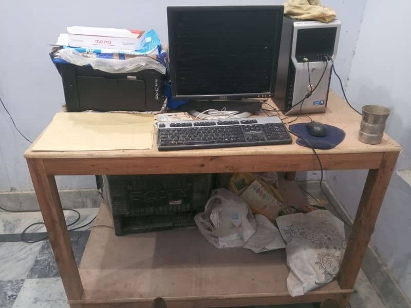 Large computer and ironing table for sale urgent 4