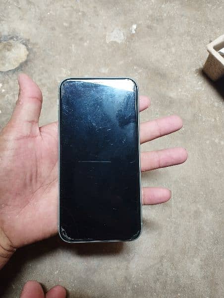Urgent sell my iPhone 11 Non pta 4