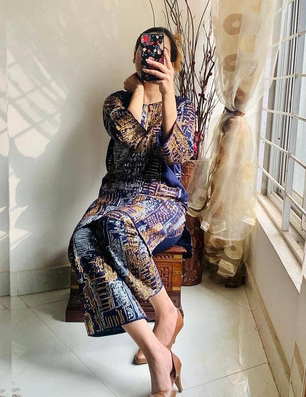 2 Pcs Women’s Stitched Linen Printed Suit – Elegant and Comfortable 1