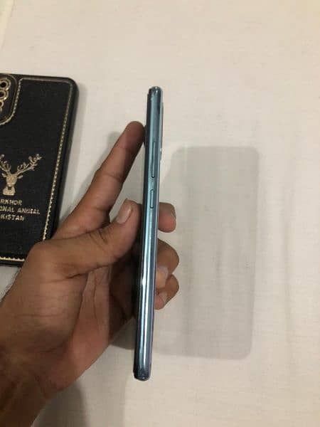 Vivo s1 4/128gb pta official approved indisplay finger only kit 9