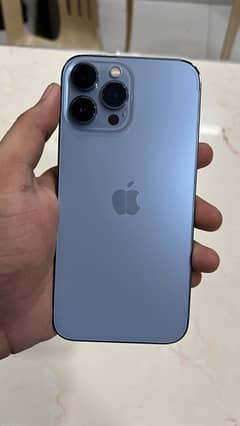 iPhone 13 Pro Max sierra blue