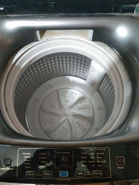 Haier HWM150-826 Automatic Washing Machine 2