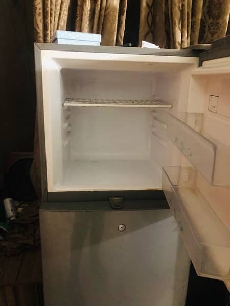 Haier Refrigerator HRF-276 EBS Silver 5