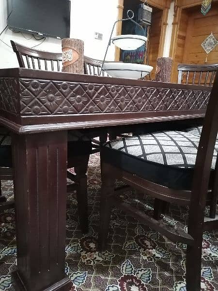 Dining table for sale 14