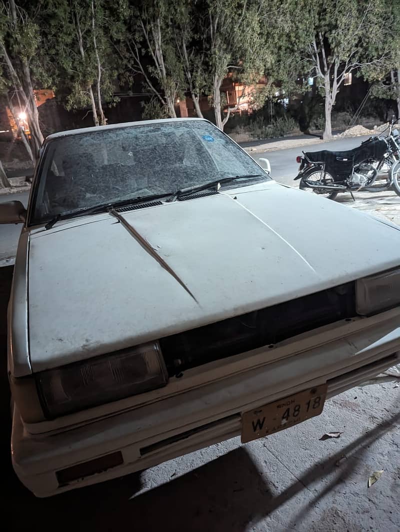 Nissan Sunny 1986 5