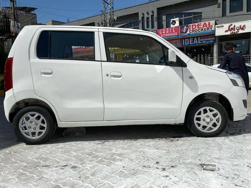 Suzuki Wagon R AGS 2021 13