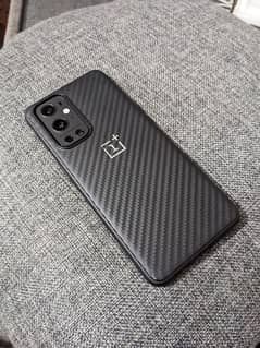 OnePlus 9 Pro (urgent sale) with original 65W Wrap Charger