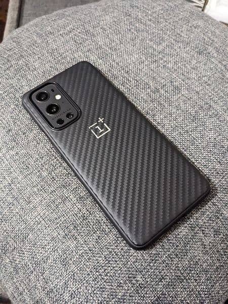 OnePlus 9 Pro (urgent sale) with original 65W Wrap Charger 0