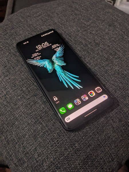 OnePlus 9 Pro (urgent sale) with original 65W Wrap Charger 3